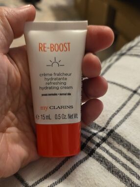 Clarins RE-BOOST Refreshing Hydrating Cream - White & Orange